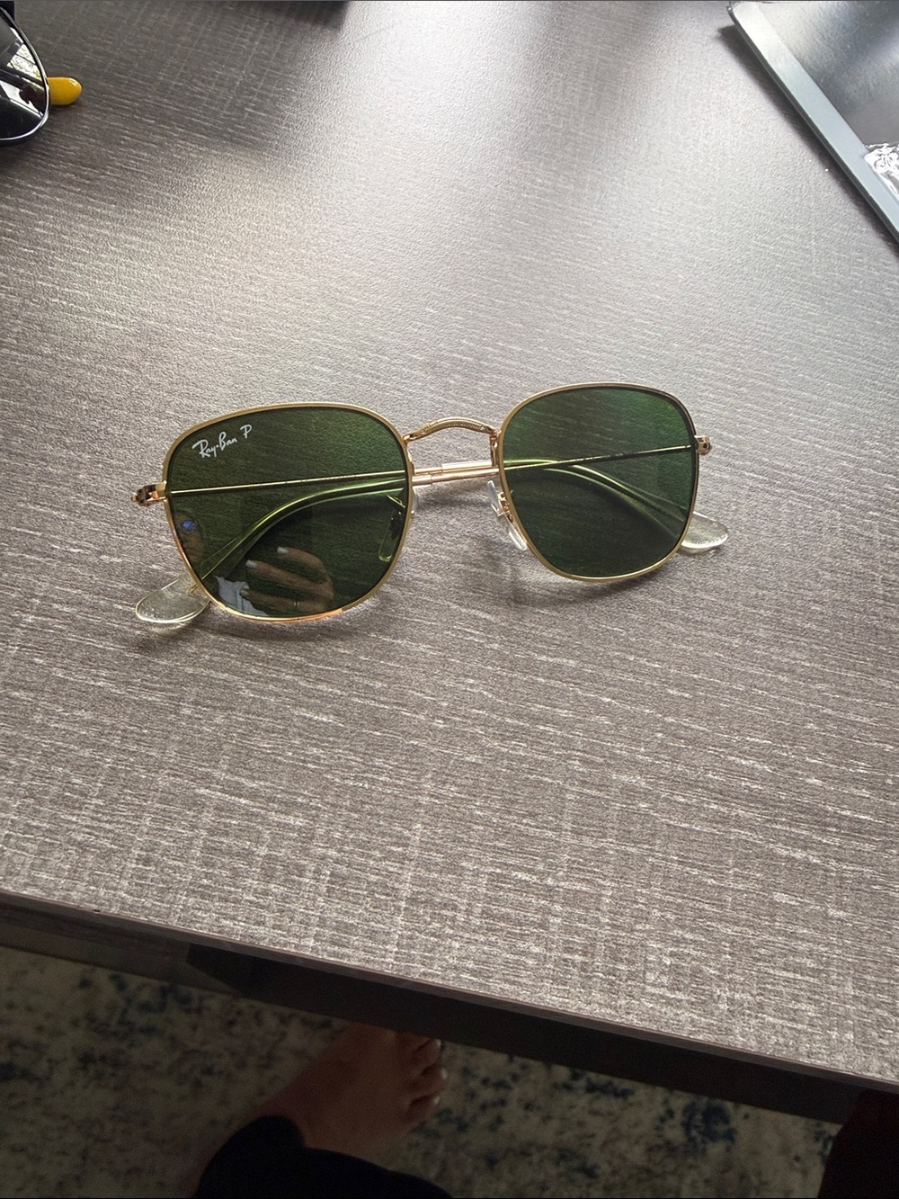 Ray-Ban Gold Frame Sunglasses with Green Lenses polarized YOUTH
